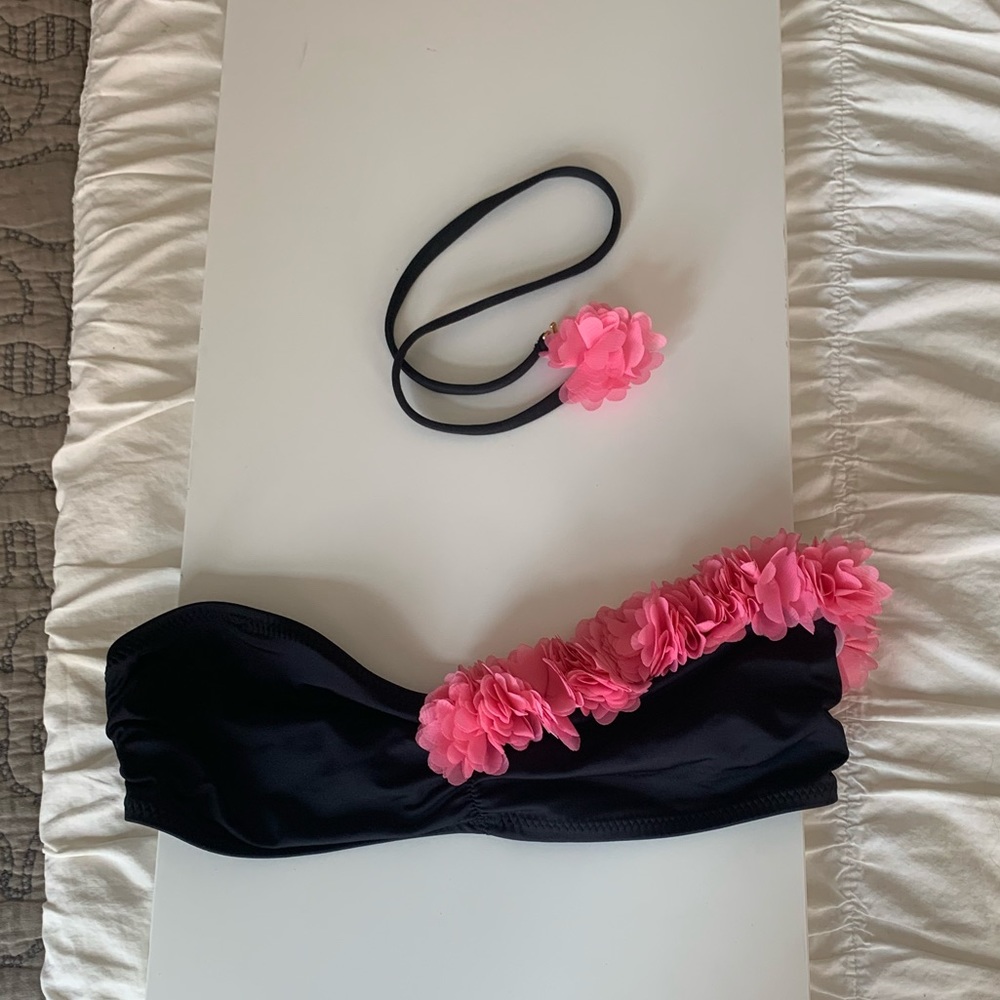 Floral Appliqué Bandeau Strapless Bikini Top